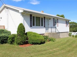 70 Furey Ave, Tiverton, RI 02878
