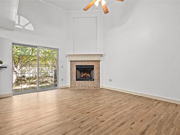 2nd image of 1784 N Chestnut Ave