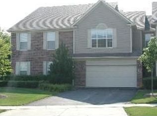 2138 Yale Cir #119, Hoffman Estates, IL 60192