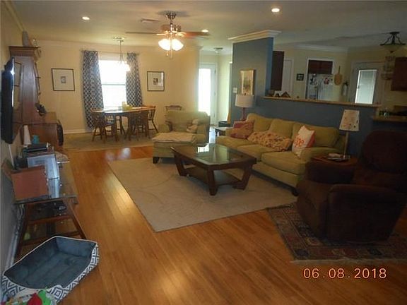 3rd image of 5545 Hudson Dr
