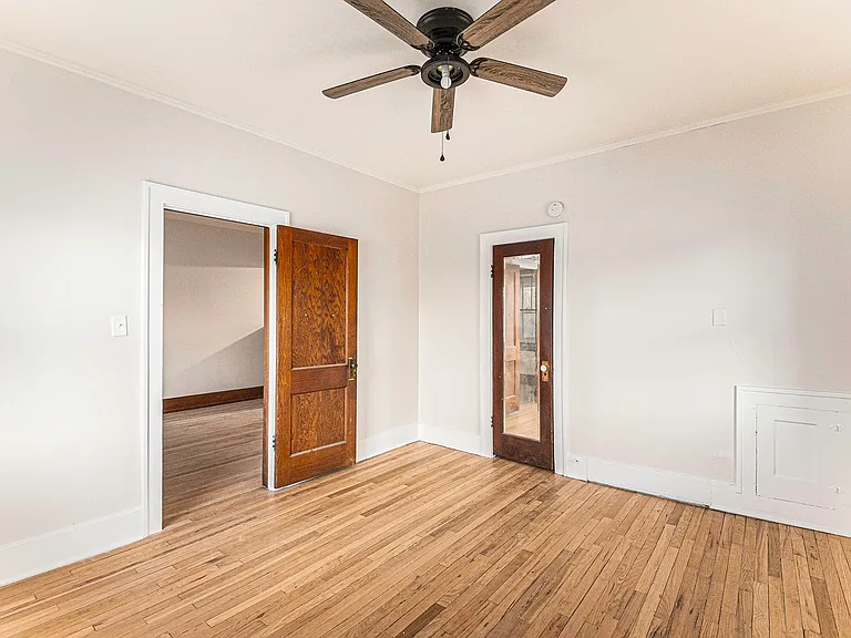 564 S 35th St — Photo 3