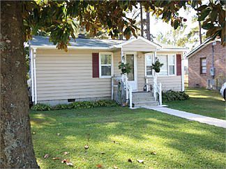 1st image of 2915 Olive Dr