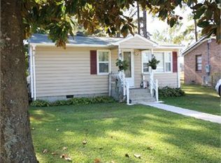 2915 Olive Dr, Lumberton, NC 28358