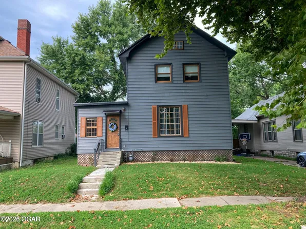 210 N Moffet Ave, Joplin, MO 64801