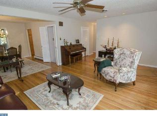 832 Ridley Creek Dr, Media, PA 19063