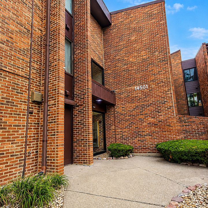 1st image of 14501 Central Ct #Penthouse 1