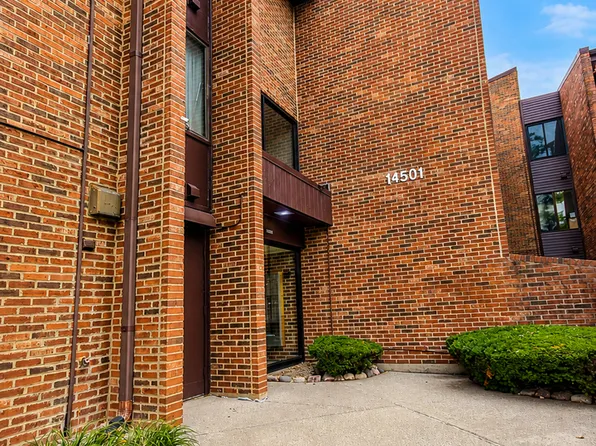 14501 Central Ct #Penthouse 1, Oak Forest, IL 60452