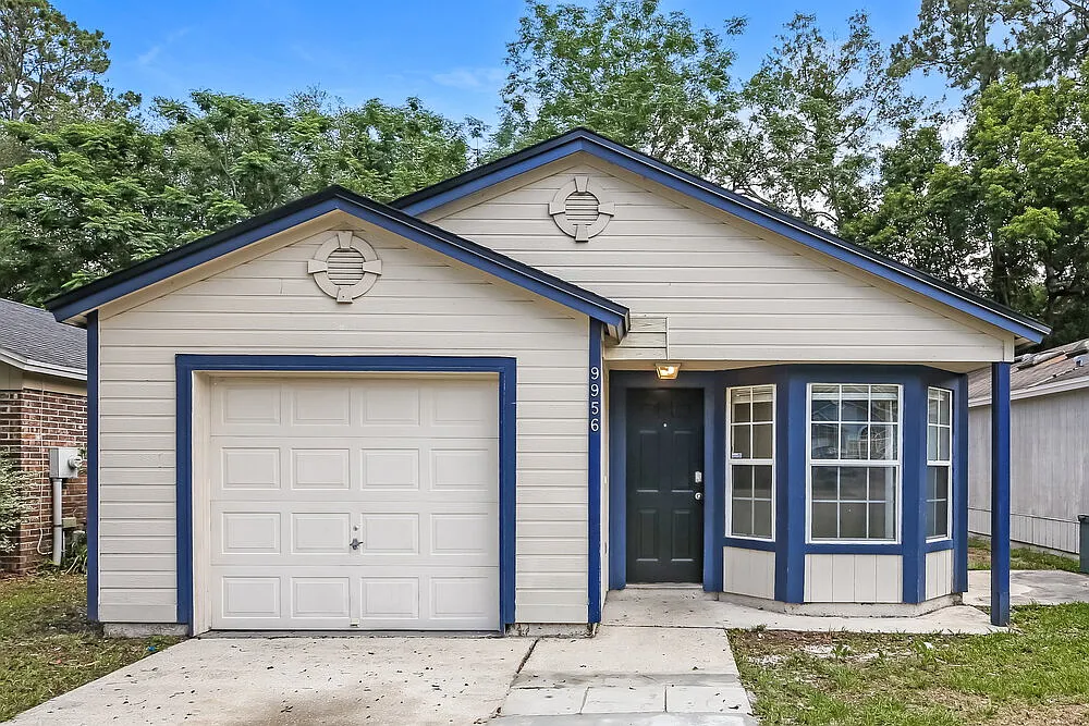 3 bed, 2.0 bath, 1168 sqft, $1,535 — Photo 1