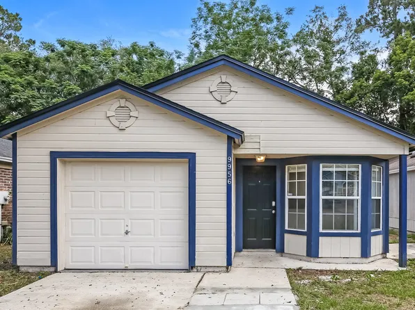 9956 Somerset Grove Ln, Jacksonville, FL 32222