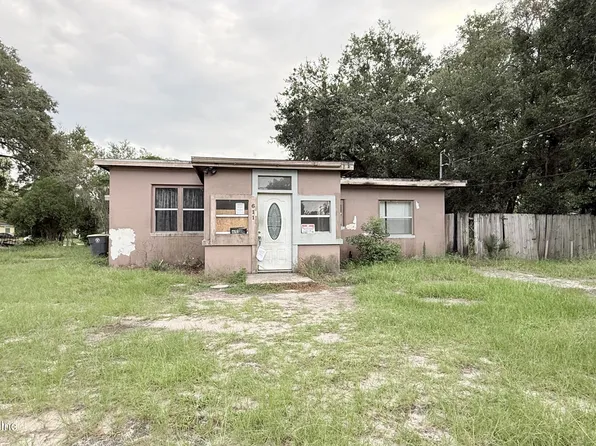 6118 MERCER Circle E, Jacksonville, FL 32217
