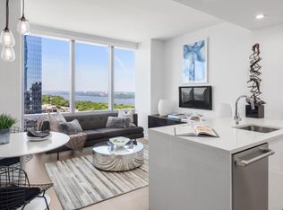 83 Washburn Ave #12-01, Jersey City, NJ 07306