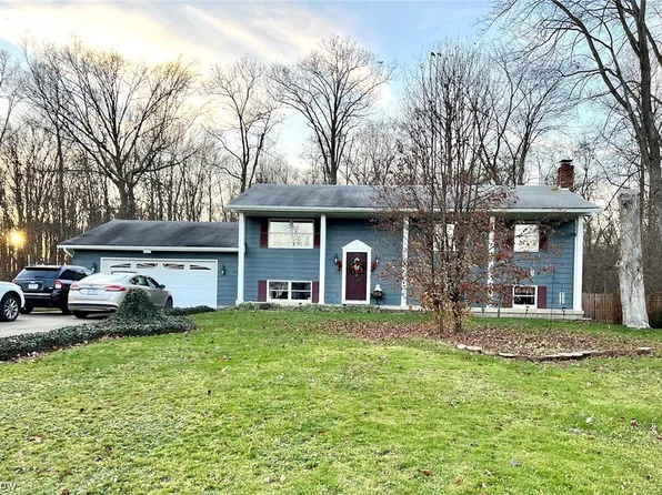4029 Westlake Dr, Cortland, OH 44410