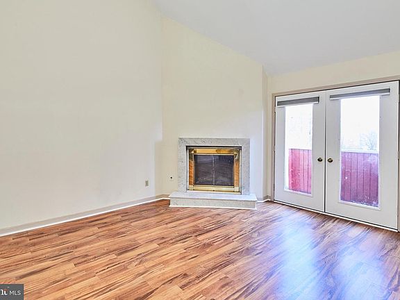 5th image of 1504 N Broom St APT 19