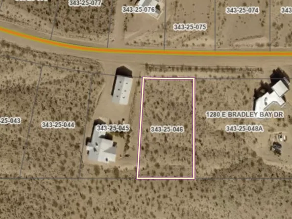 1200 E Bradley Bay Dr, Meadview, AZ 86444