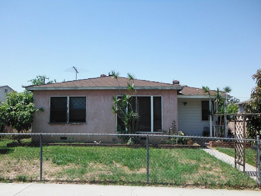 1st image of 10722 Saragosa St