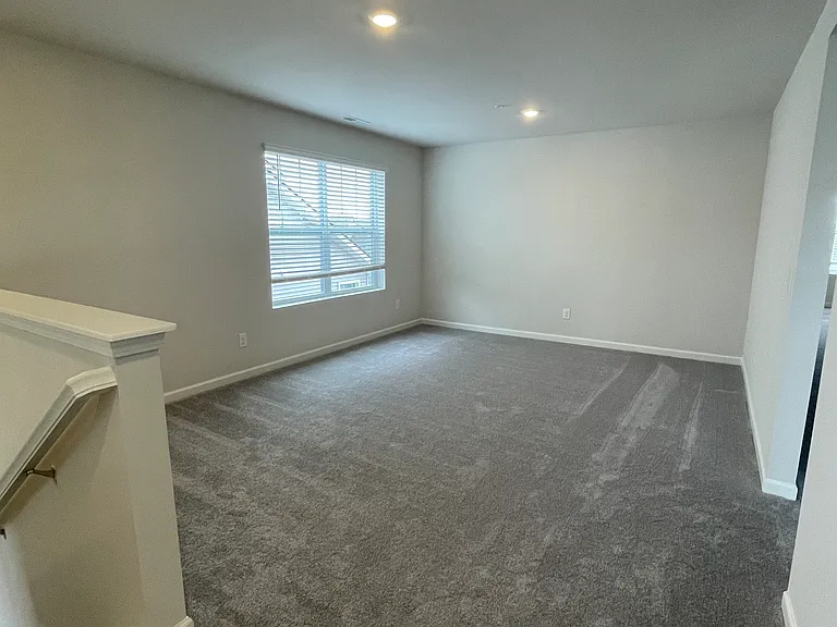 558 Trinity Way — Photo 31