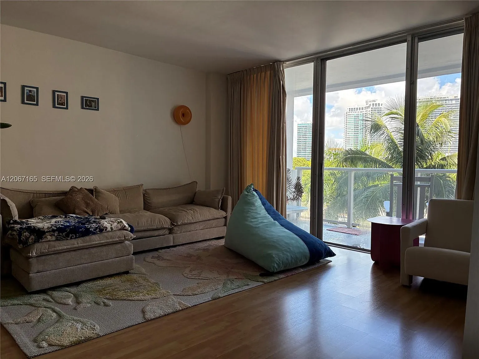 Bay Park Towers Condo — Photo 4