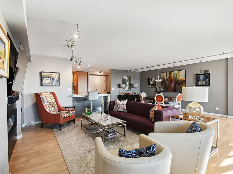 1551 Larimer St #1602 — Photo 3