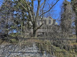 2121 S Front St, Steelton, PA 17113