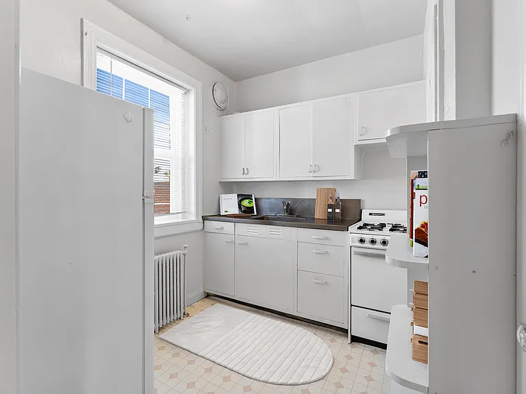 1005 Grove Ave #302 — Photo 3