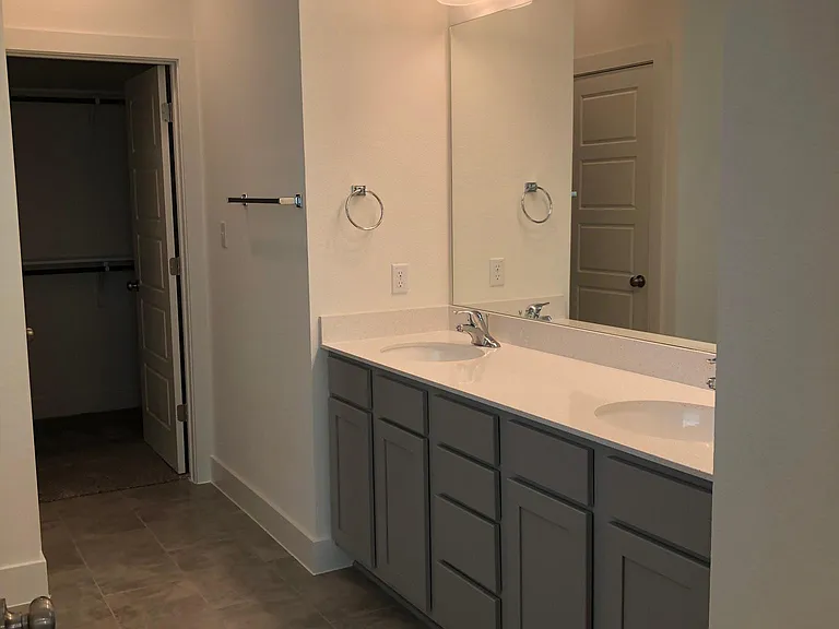 2313 Upchurch St — Photo 16