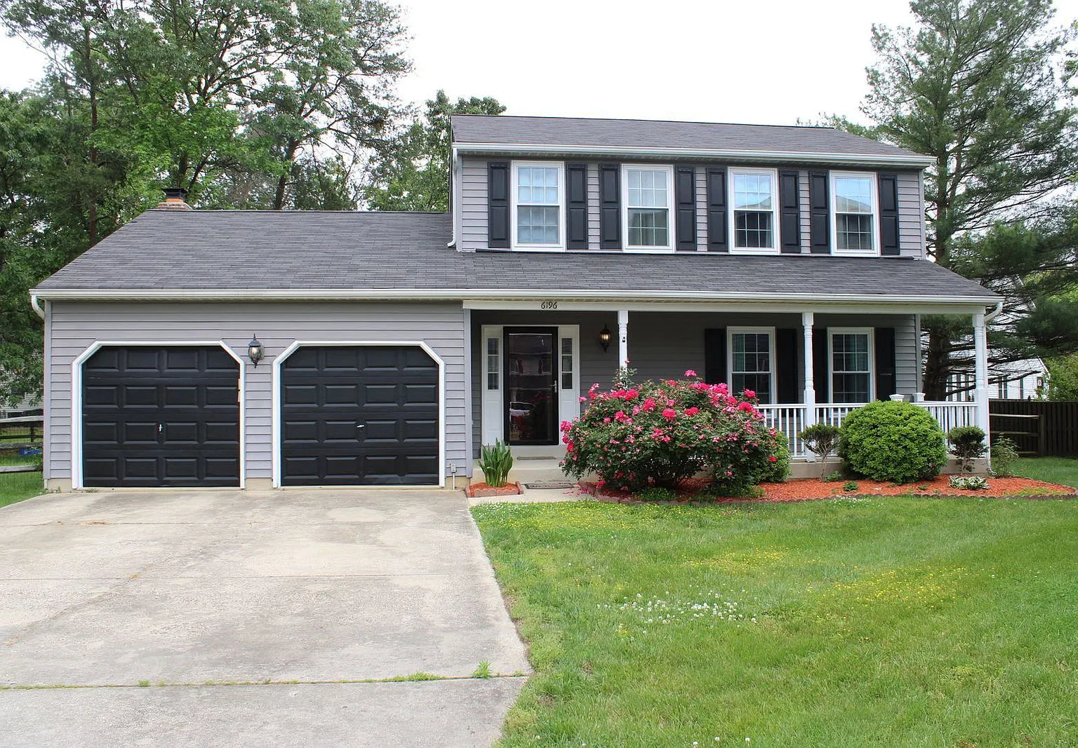 3 bed, 2.5 bath, 1650 sqft, $3,200 — Photo 2
