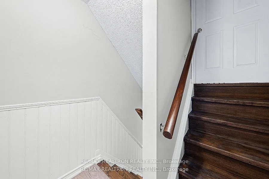 2 bed, $2,000 — Photo 4