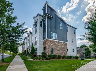 3355 Bending Birch Pl, Charlotte, NC 28206