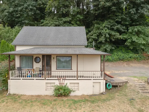 824 W C St, Rainier, OR 97048