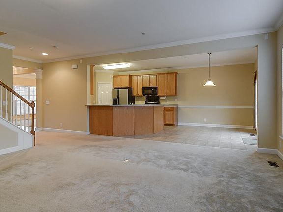 5th image of 1247 Creekside Dr