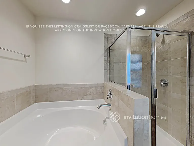 9812 Maywine Cir — Photo 15