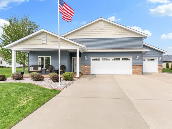 5725 Glenview Ln, Saint Cloud, MN 56303