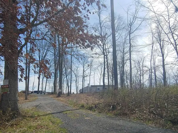 727 Ewing Rd, Cochranville, PA 19330
