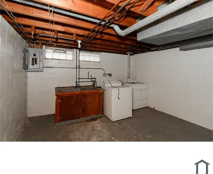 12328 Grannis Rd — Photo 10
