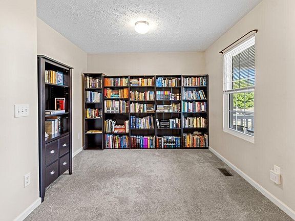 4th image of 5989 Jamesport Dr