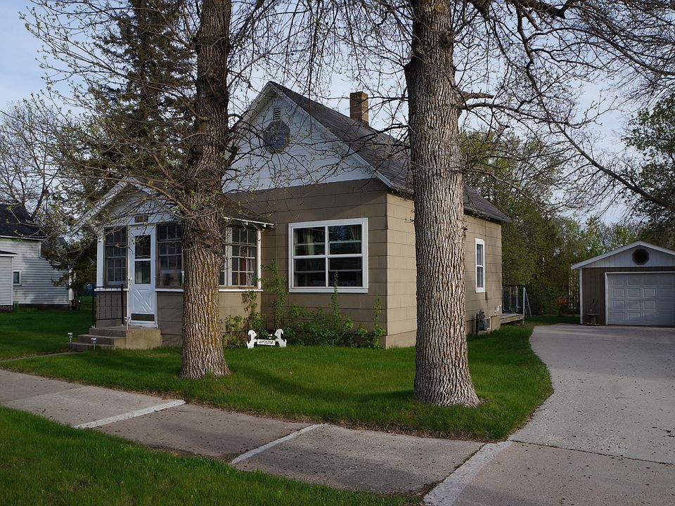 1st image of 307 Main St E