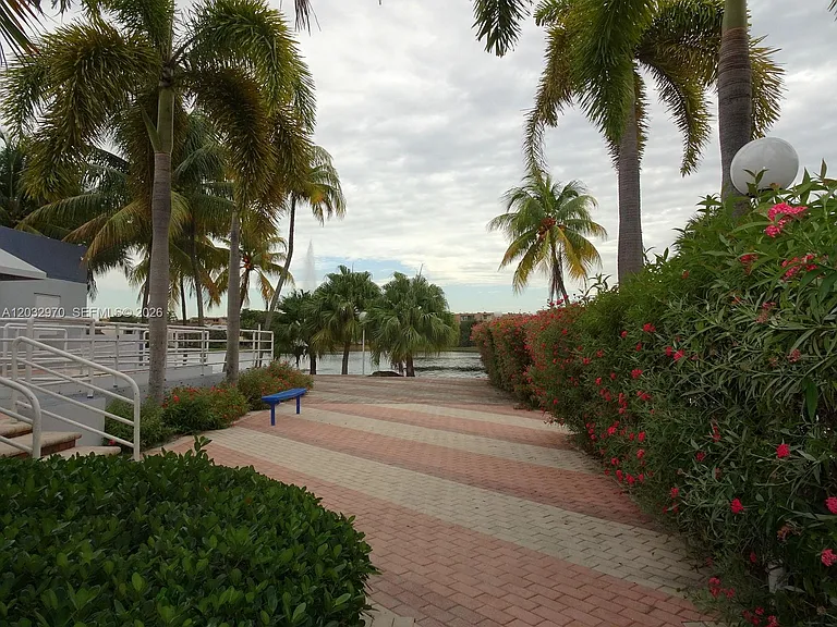9359 N Fontainebleau Blvd #F109 — Photo 30