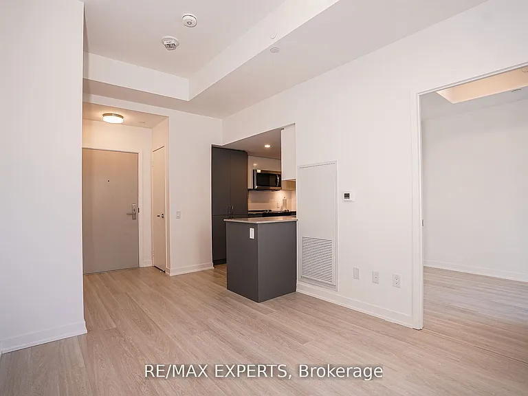 500 Wilson Ave #532 — Photo 3