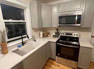 8 Scott St, Portland, ME 04102