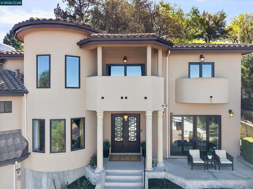 1st image of 137 Rudgear Dr