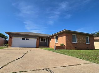 125 Cameron Dr, Altus, OK 73521