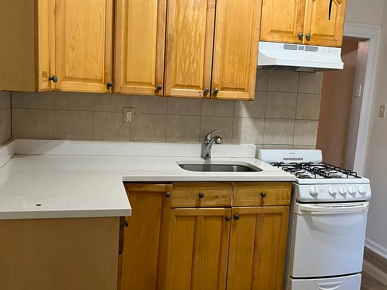 34 Brighton Ave — Photo 8
