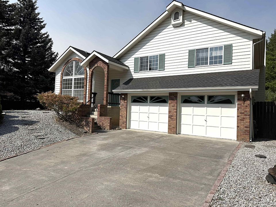 1st image of 2025 Conestoga St