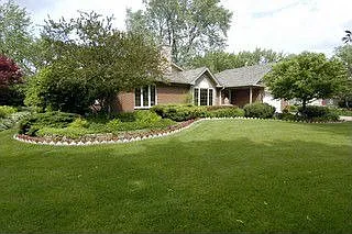 840 S Beverly Ln photo 1