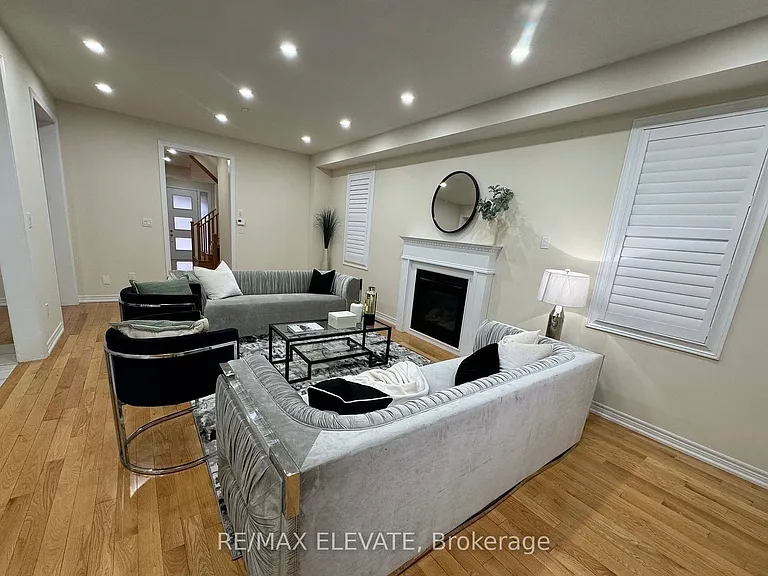 1187 Enchanted Cres — Photo 10