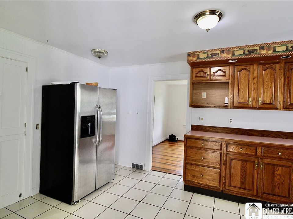 203 Hunt Rd Jamestown NY Zillow