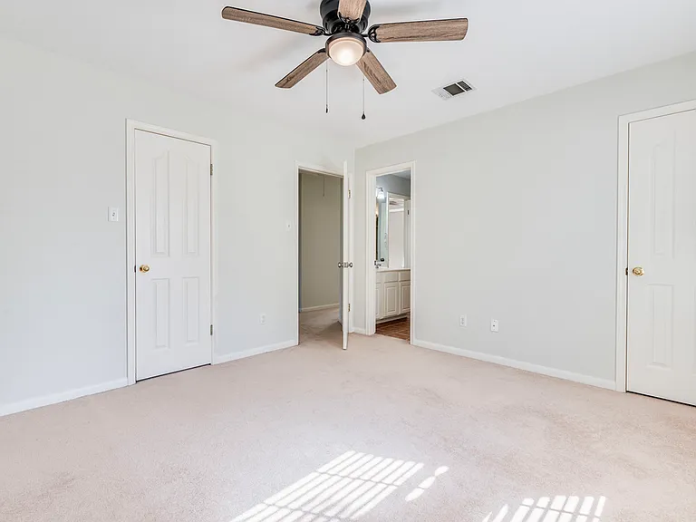 6911 Gentle Oak Dr — Photo 29