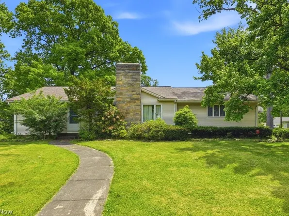 189 Pembroke Rd, Akron, OH 44333