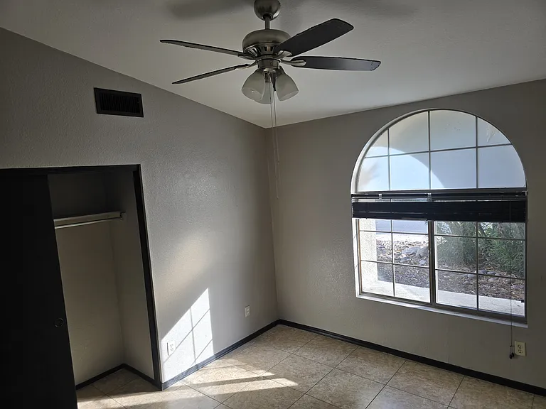 8228 W Palmaire Ave — Photo 8