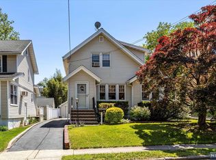 80 Sherwood Ave, Teaneck, NJ 07666